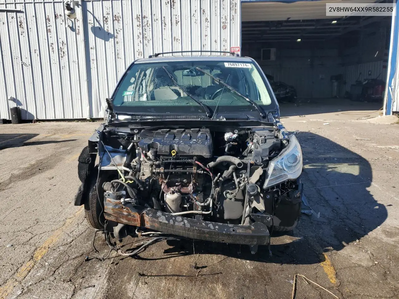 2009 Volkswagen Routan Sel Premium VIN: 2V8HW64XX9R582255 Lot: 51108745