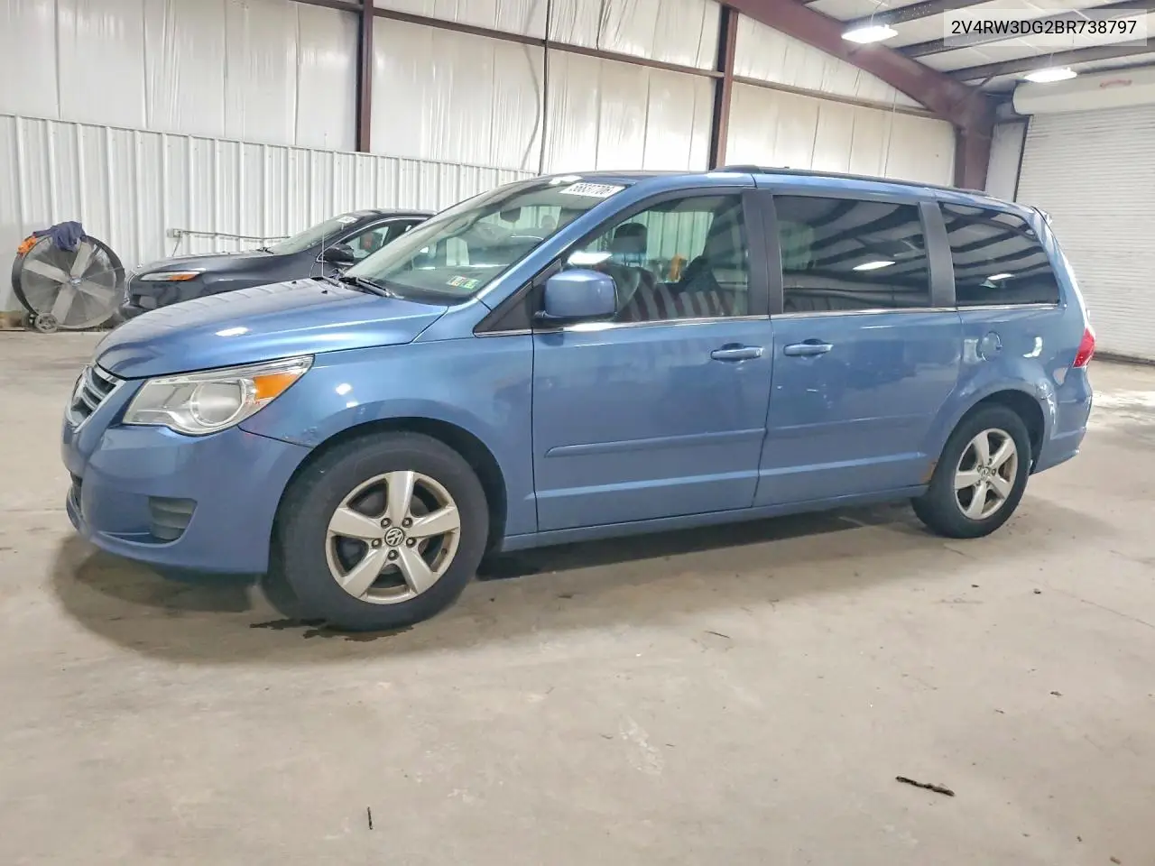 2011 Volkswagen Routan Se VIN: 2V4RW3DG2BR738797 Lot: 56837706