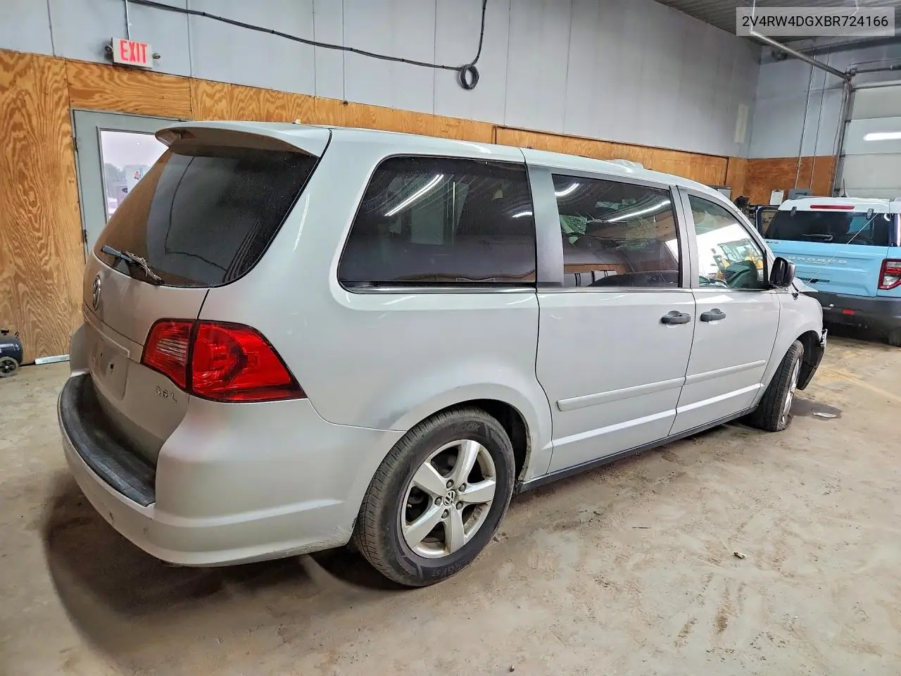 2011 Volkswagen Routan S VIN: 2V4RW4DGXBR724166 Lot: 58717796