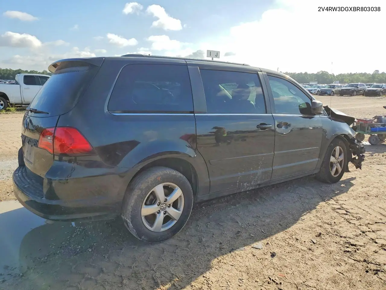 2011 Volkswagen Routan Se VIN: 2V4RW3DGXBR803038 Lot: 60401646
