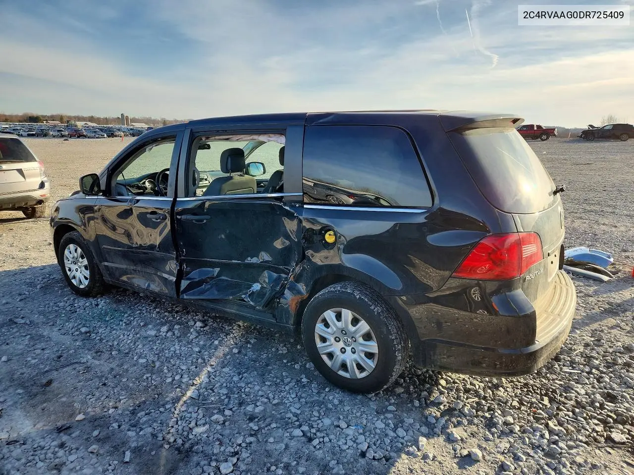 2013 Volkswagen Routan S VIN: 2C4RVAAG0DR725409 Lot: 79362875
