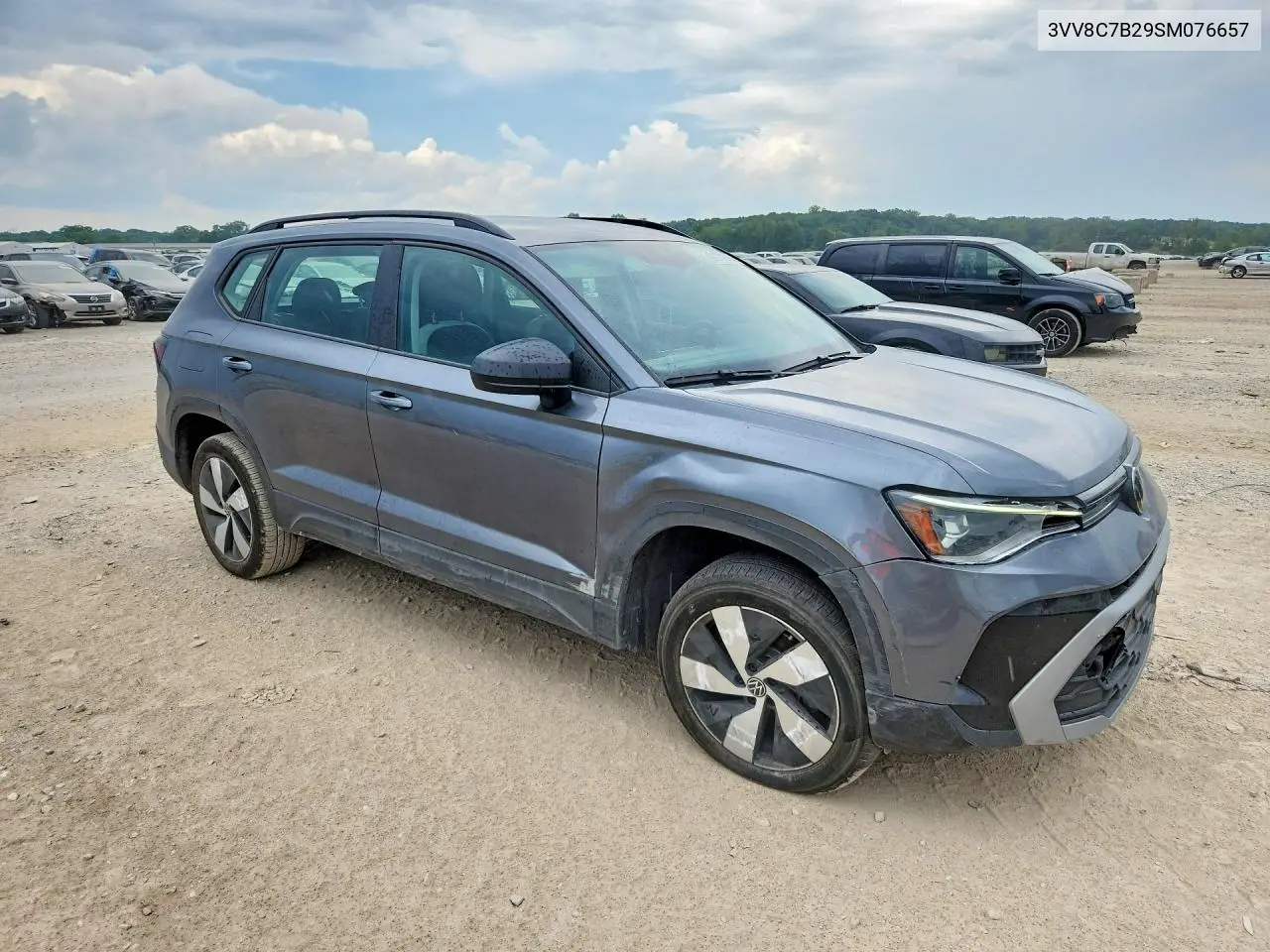 2025 Volkswagen Taos S VIN: 3VV8C7B29SM076657 Lot: 60772316