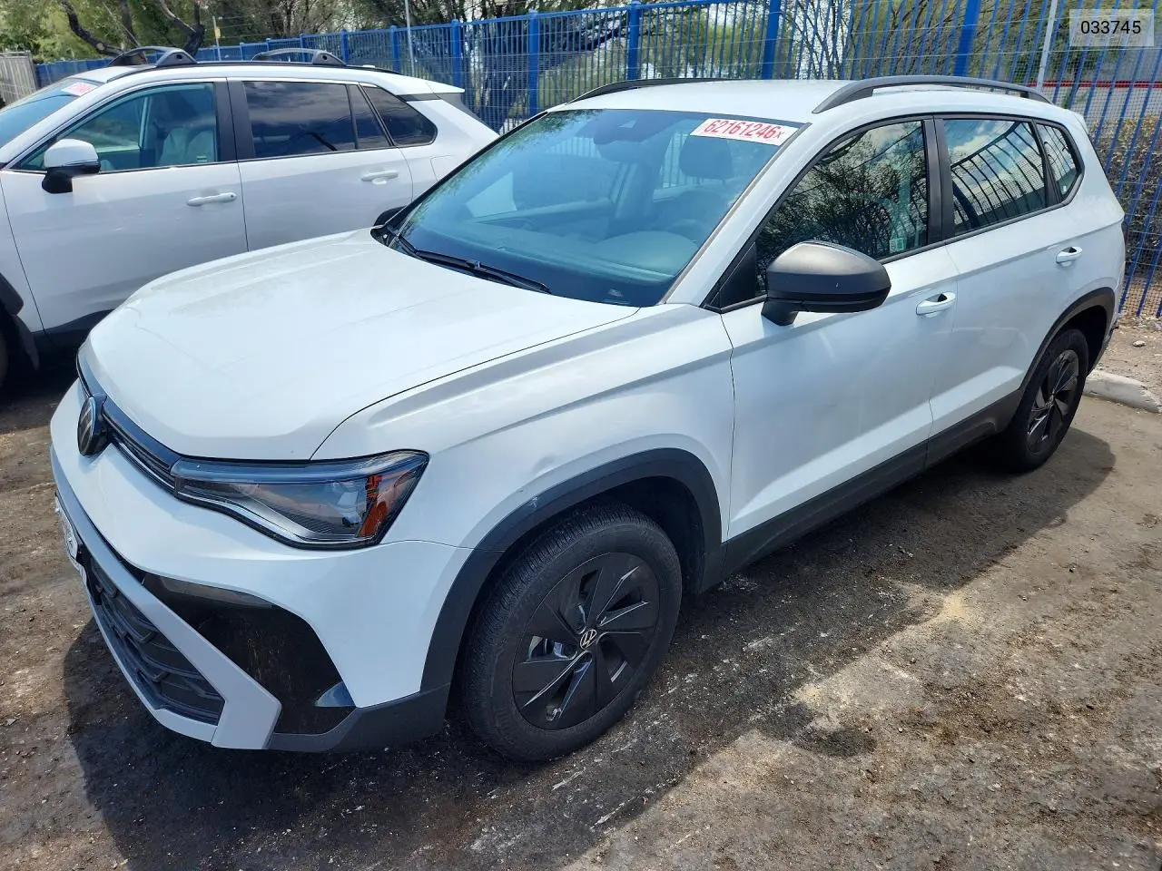 2025 Volkswagen Taos S VIN: 033745 Lot: 62161246