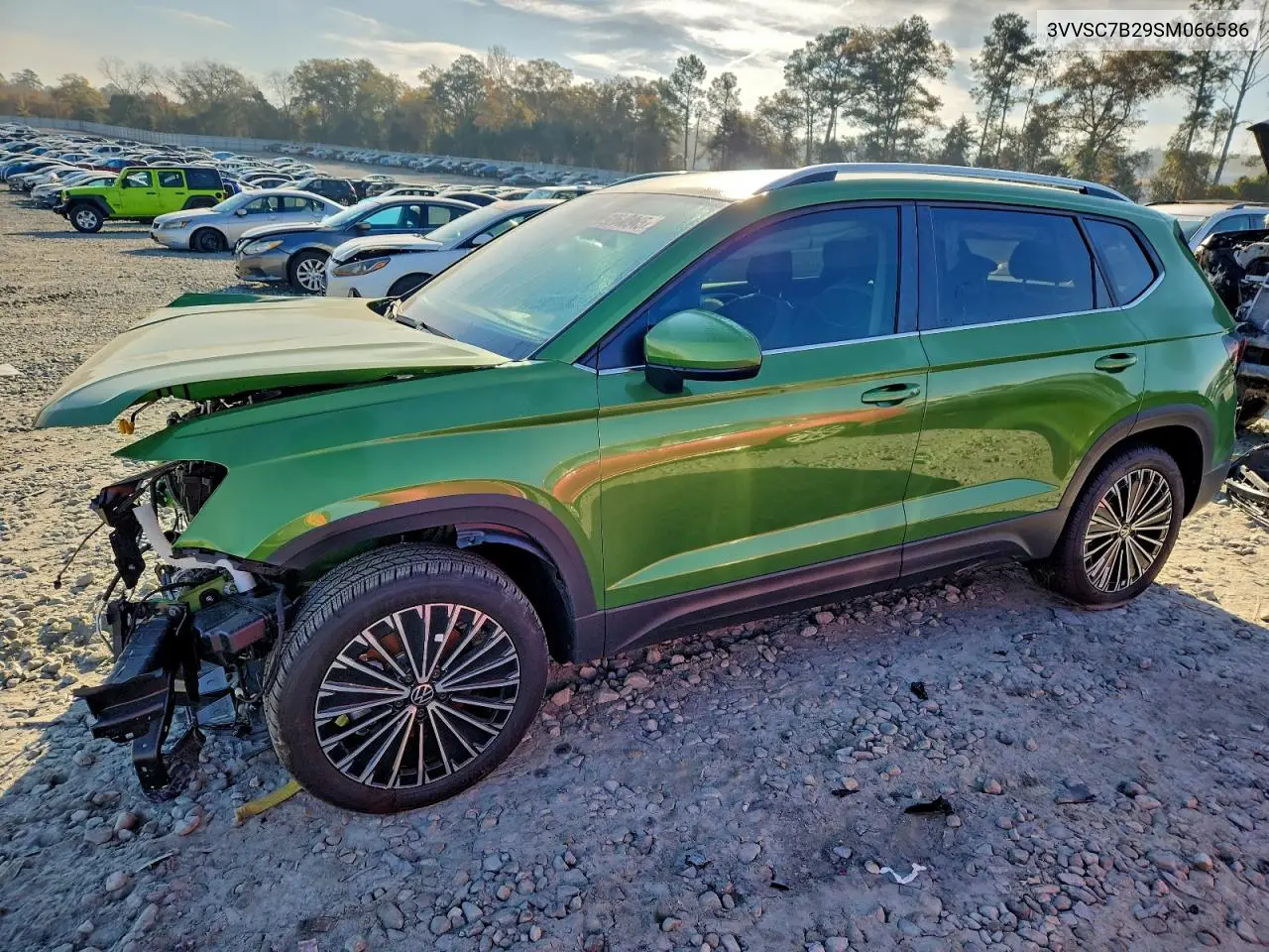3VVSC7B29SM066586 2025 Volkswagen Taos Se