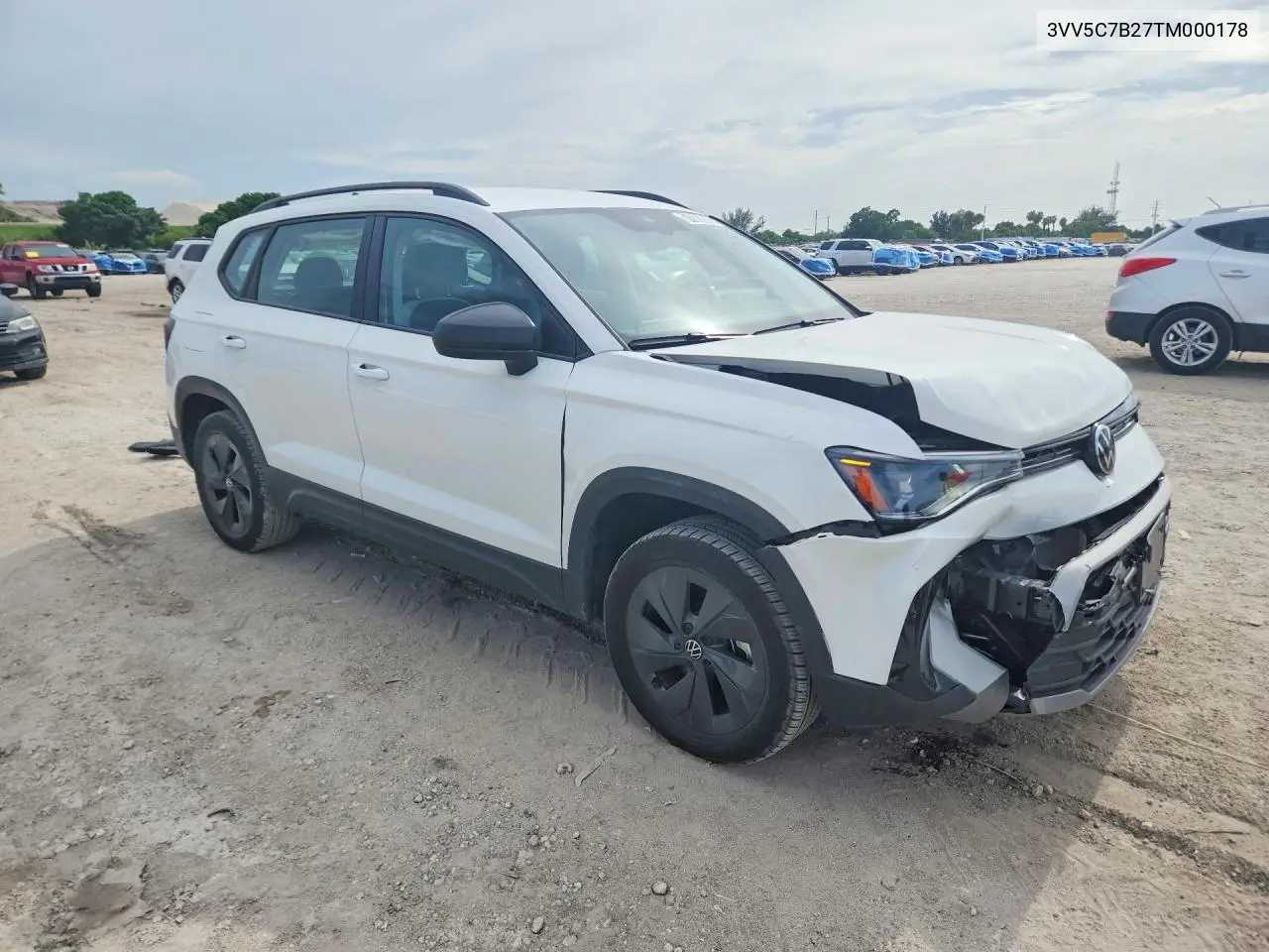 2026 Volkswagen Taos S VIN: 3VV5C7B27TM000178 Lot: 61685896
