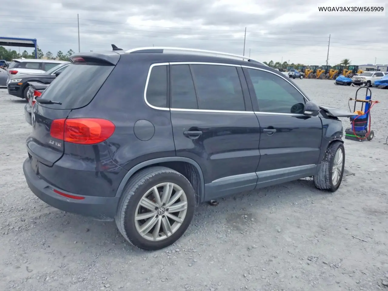 2013 Volkswagen Tiguan S VIN: WVGAV3AX3DW565909 Lot: 55778396