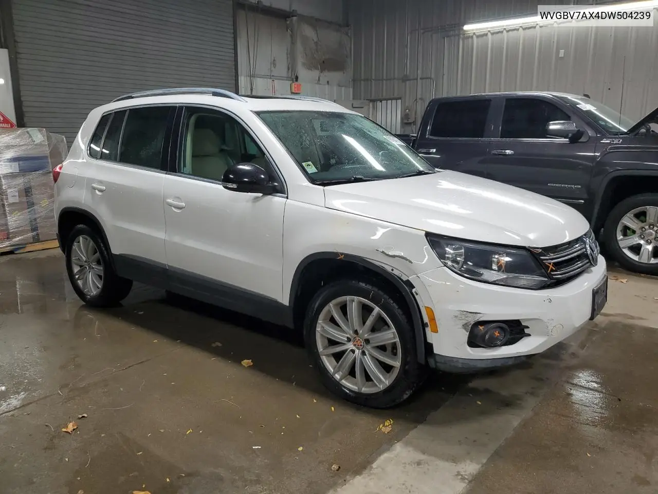 WVGBV7AX4DW504239 2013 Volkswagen Tiguan S