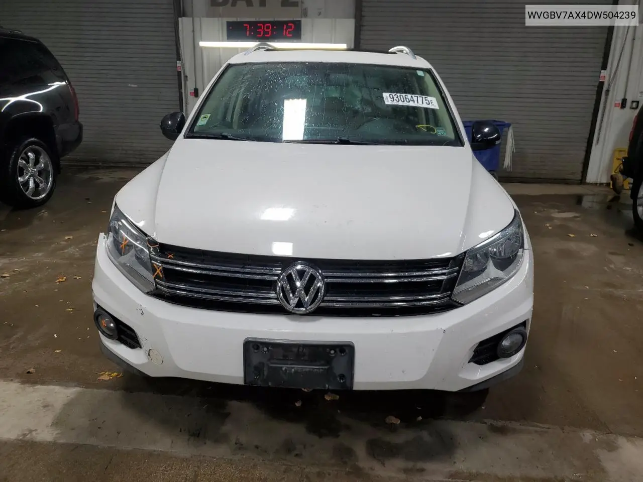 WVGBV7AX4DW504239 2013 Volkswagen Tiguan S