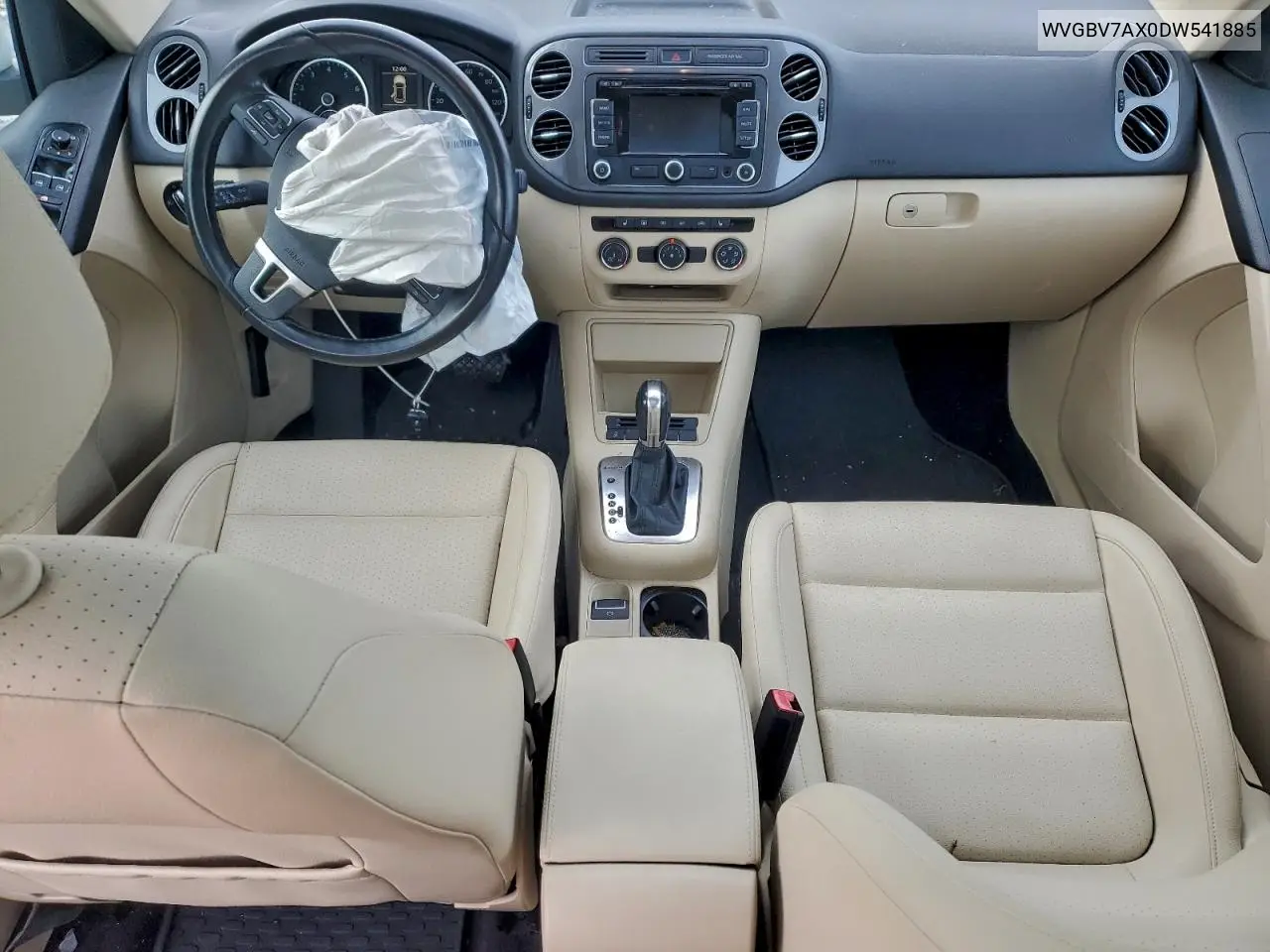 WVGBV7AX0DW541885 2013 Volkswagen Tiguan S