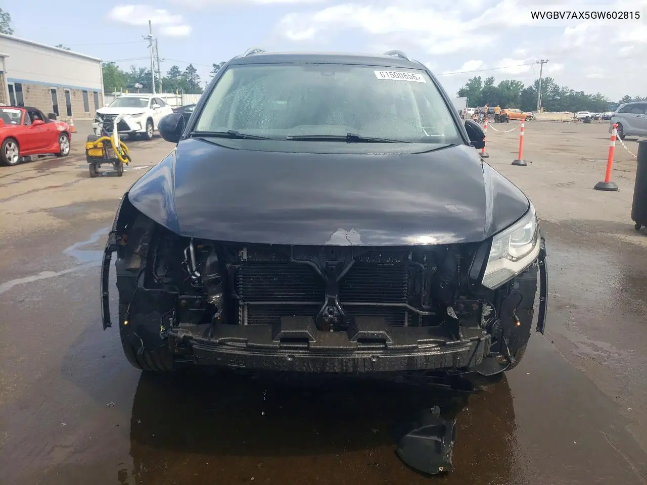 2016 Volkswagen Tiguan S VIN: WVGBV7AX5GW602815 Lot: 61500656