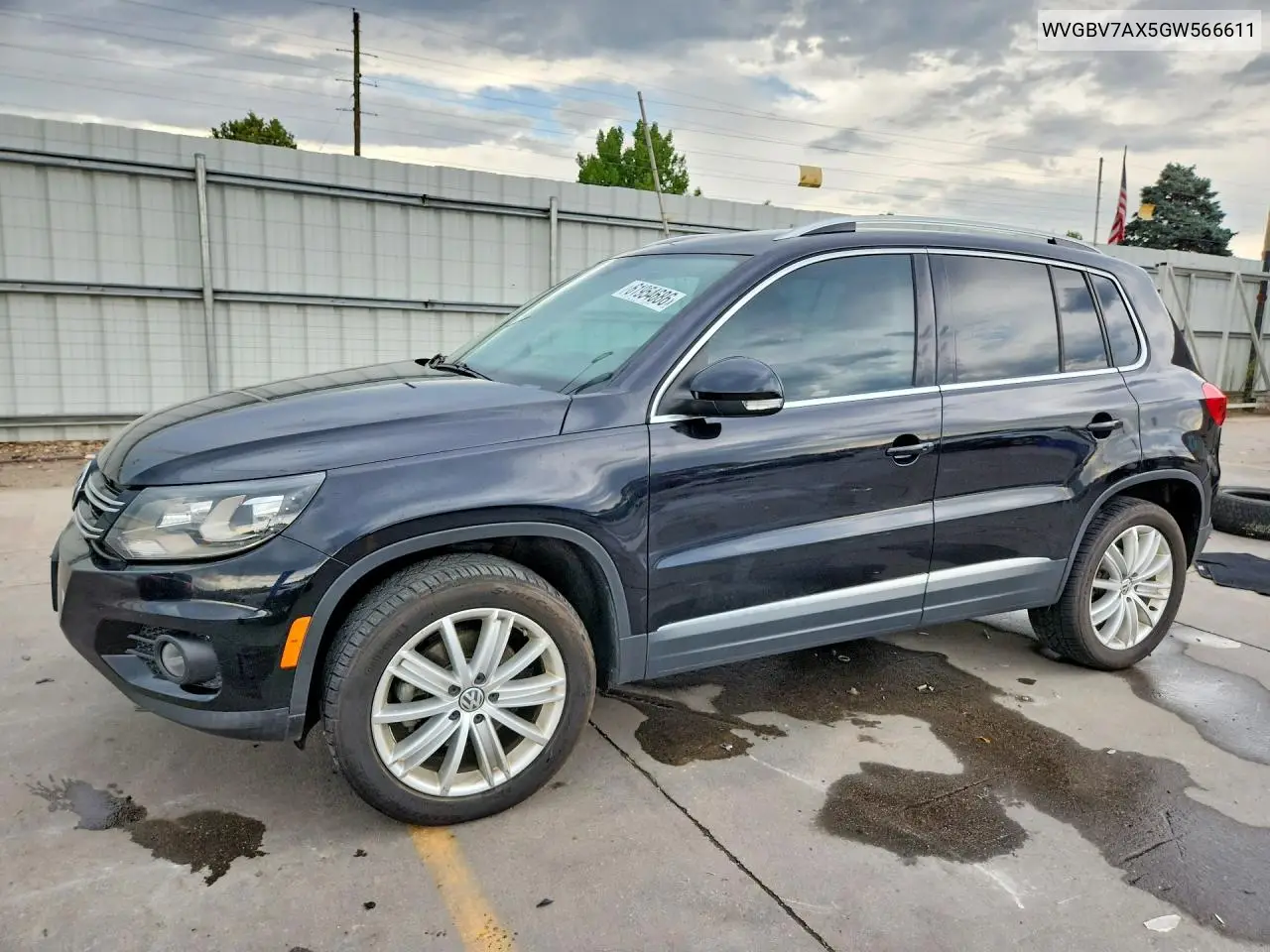 2016 Volkswagen Tiguan S VIN: WVGBV7AX5GW566611 Lot: 61954686