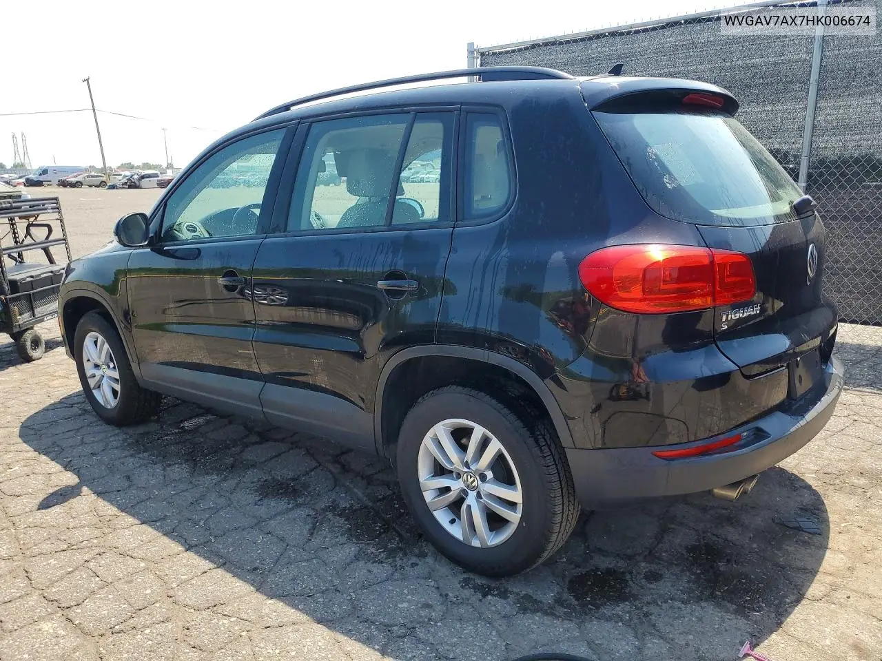 2017 Volkswagen Tiguan S VIN: WVGAV7AX7HK006674 Lot: 60682576