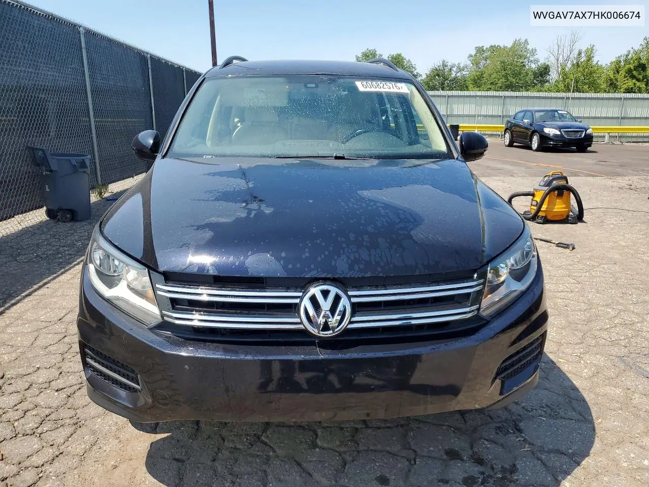 2017 Volkswagen Tiguan S VIN: WVGAV7AX7HK006674 Lot: 60682576