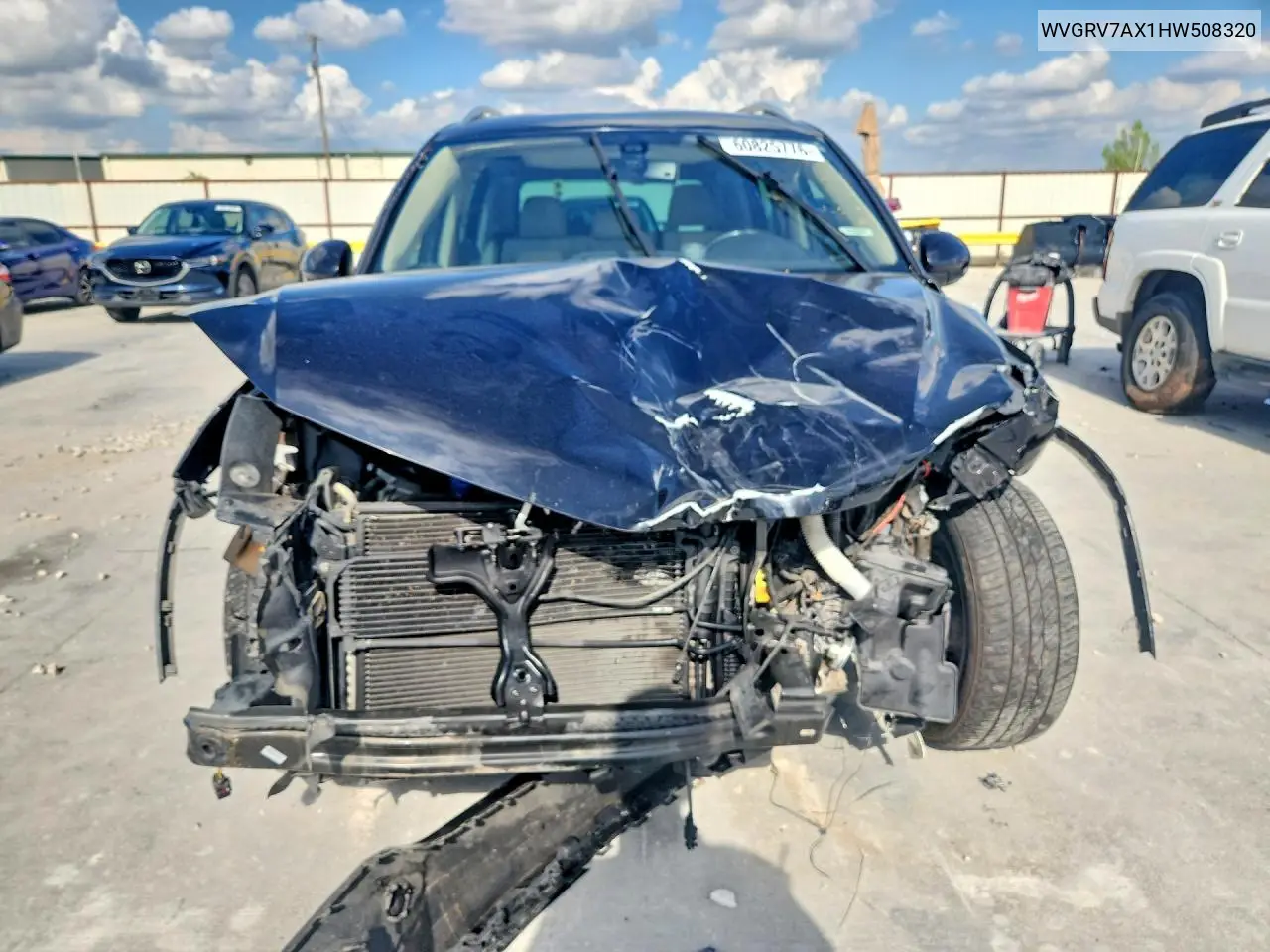 2017 Volkswagen Tiguan Wolfsburg VIN: WVGRV7AX1HW508320 Lot: 60825776