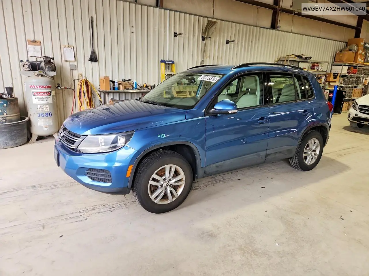 2017 Volkswagen Tiguan S VIN: WVGBV7AX2HW501040 Lot: 61973376