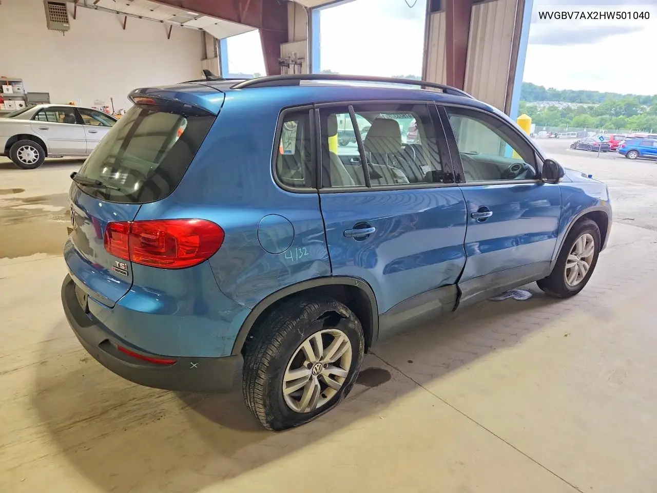 2017 Volkswagen Tiguan S VIN: WVGBV7AX2HW501040 Lot: 61973376