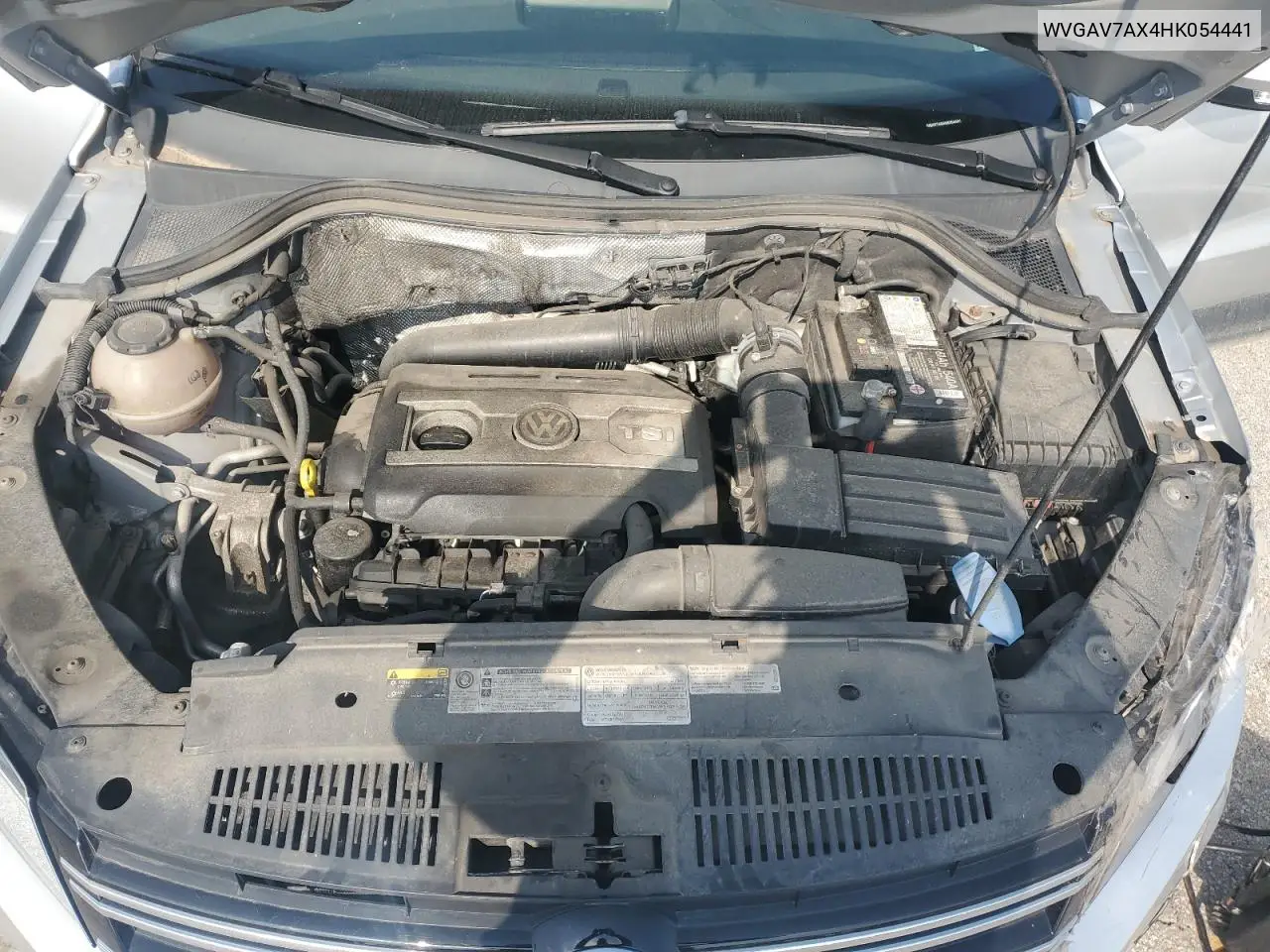WVGAV7AX4HK054441 2017 Volkswagen Tiguan S