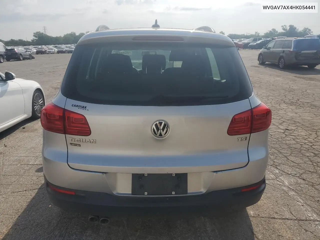 WVGAV7AX4HK054441 2017 Volkswagen Tiguan S