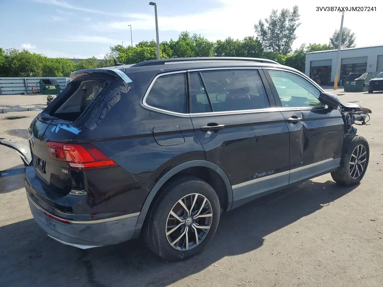 2018 Volkswagen Tiguan Se VIN: 3VV3B7AX9JM207241 Lot: 61723356