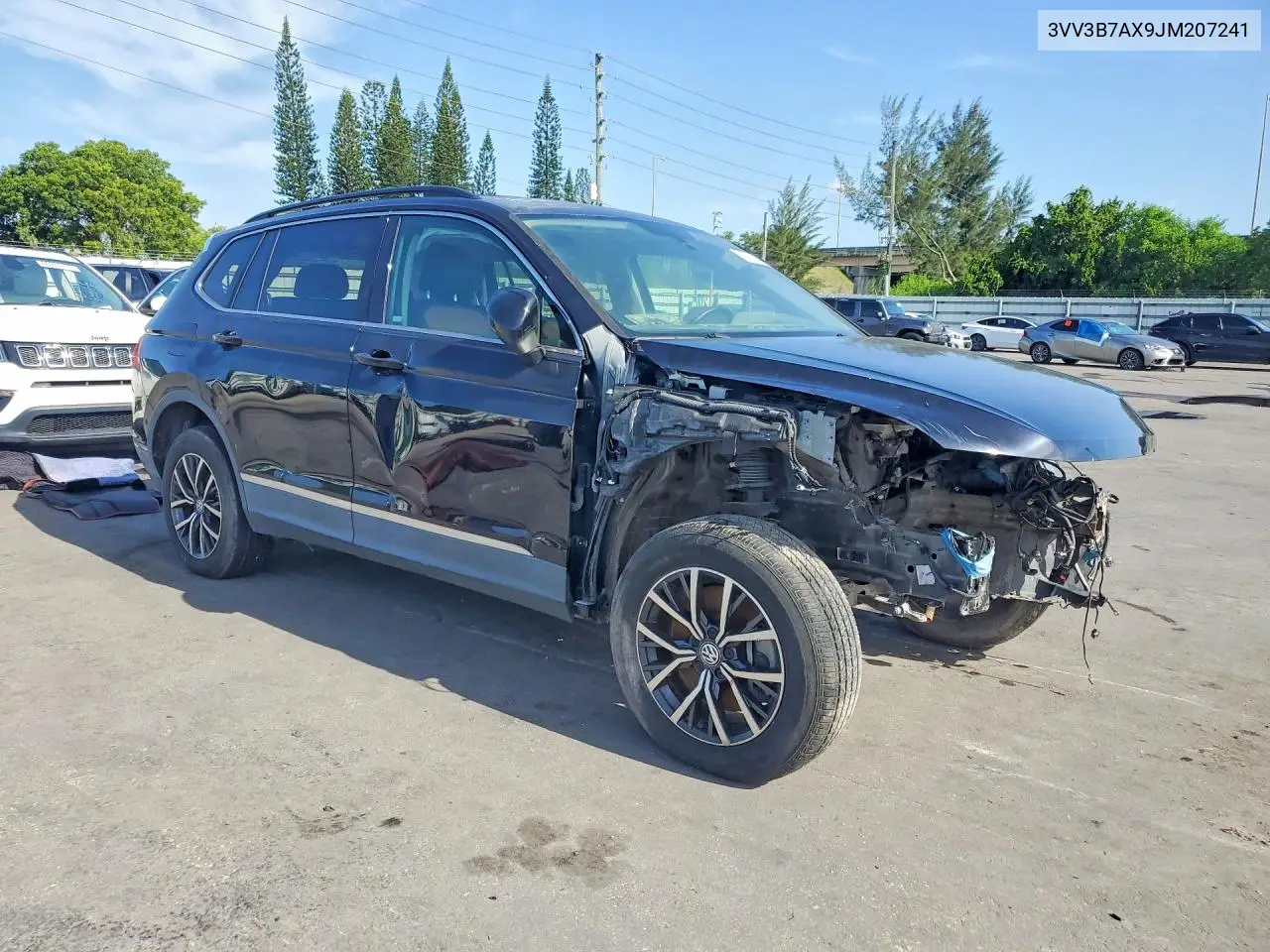 2018 Volkswagen Tiguan Se VIN: 3VV3B7AX9JM207241 Lot: 61723356