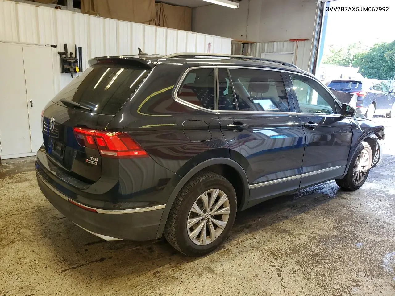 2018 Volkswagen Tiguan Se VIN: 3VV2B7AX5JM067992 Lot: 62091826
