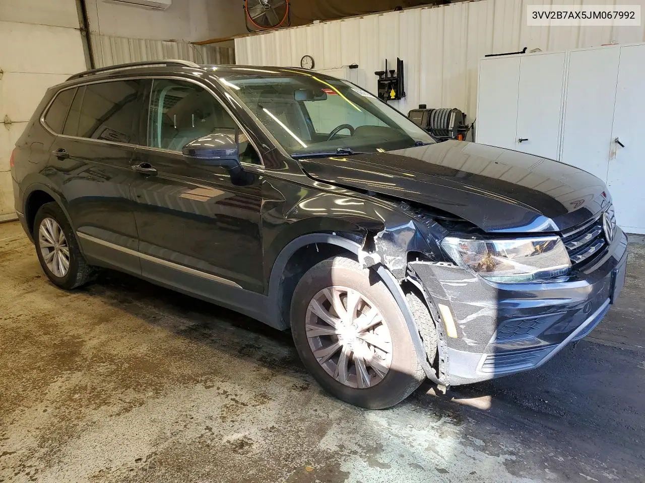 2018 Volkswagen Tiguan Se VIN: 3VV2B7AX5JM067992 Lot: 62091826