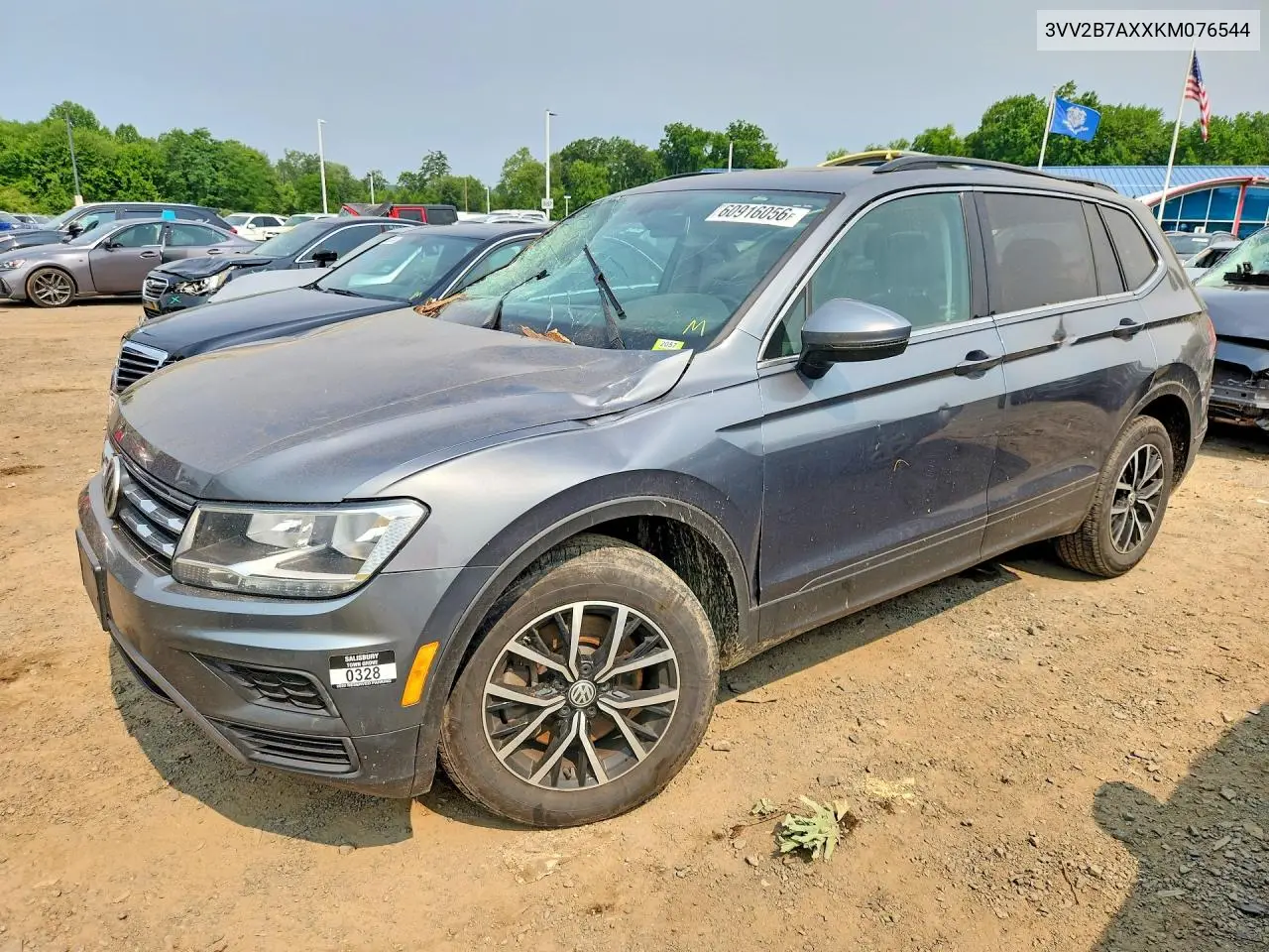 2019 Volkswagen Tiguan Se/Sel/Sel R-Line Jet-Black/Se VIN: 3VV2B7AXXKM076544 Lot: 60916056