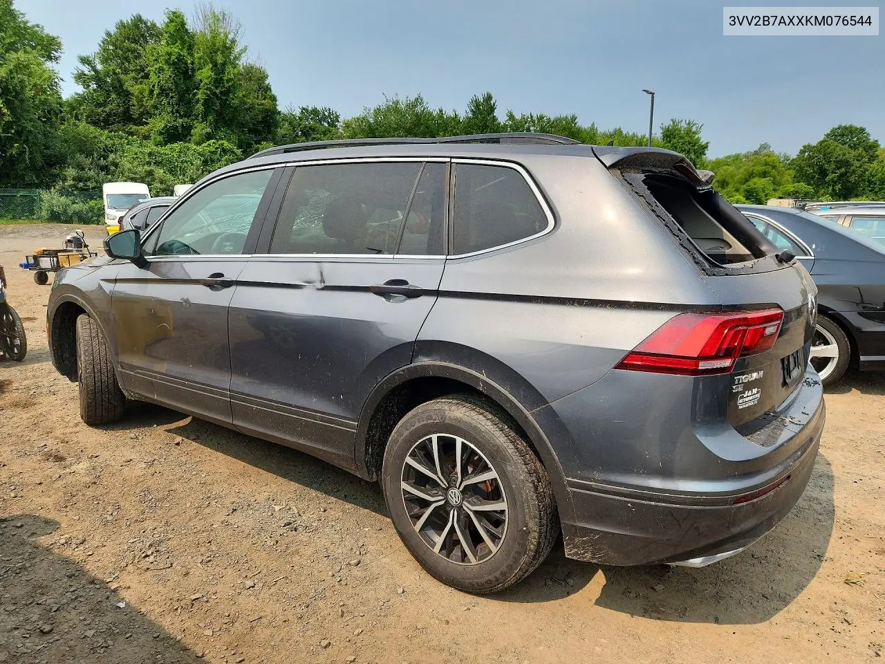 2019 Volkswagen Tiguan Se/Sel/Sel R-Line Jet-Black/Se VIN: 3VV2B7AXXKM076544 Lot: 60916056