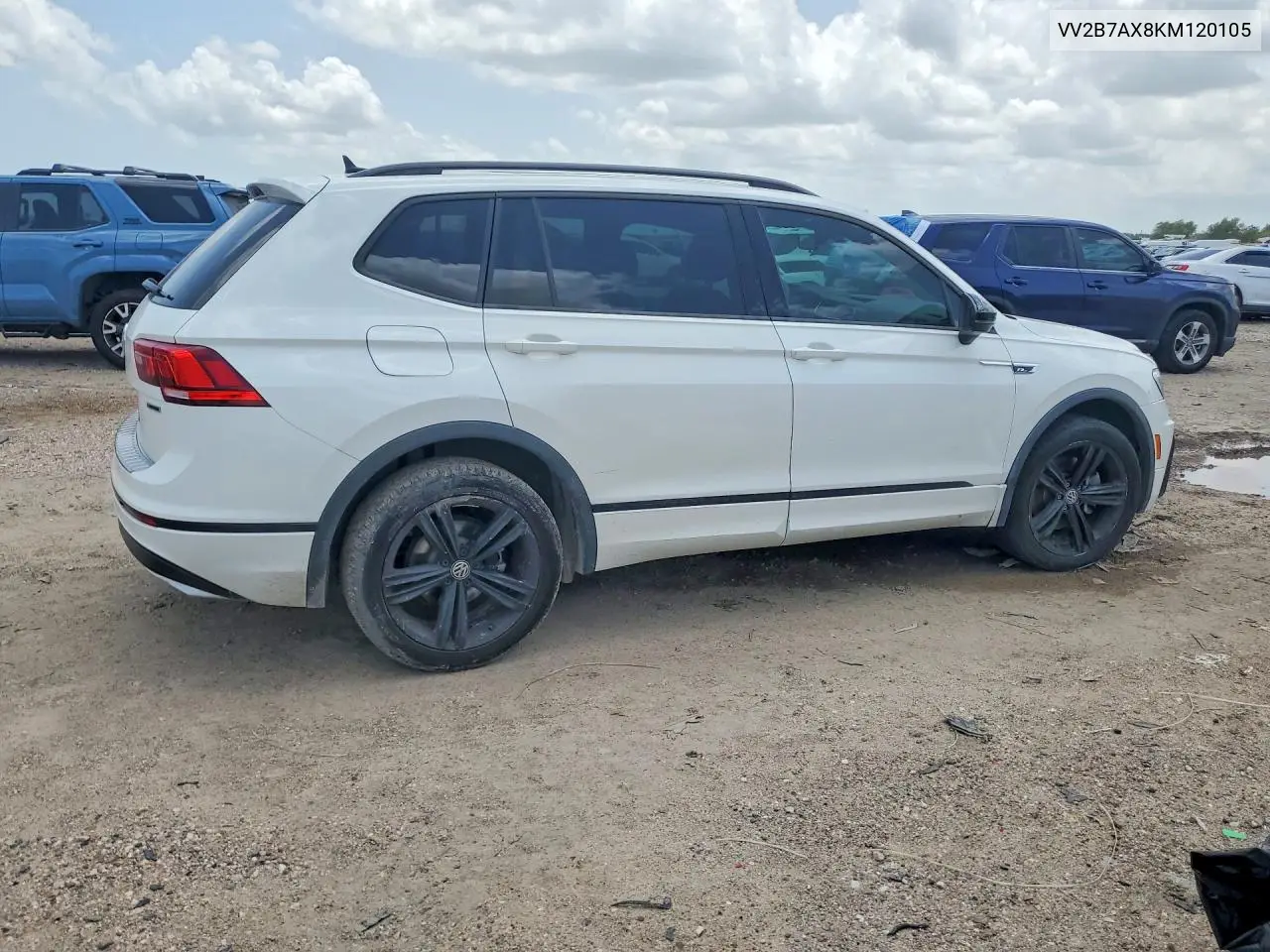 2019 Volkswagen Tiguan Se/Sel/Sel R-Line Jet-Black/Sel R-Line VIN: VV2B7AX8KM120105 Lot: 61139976