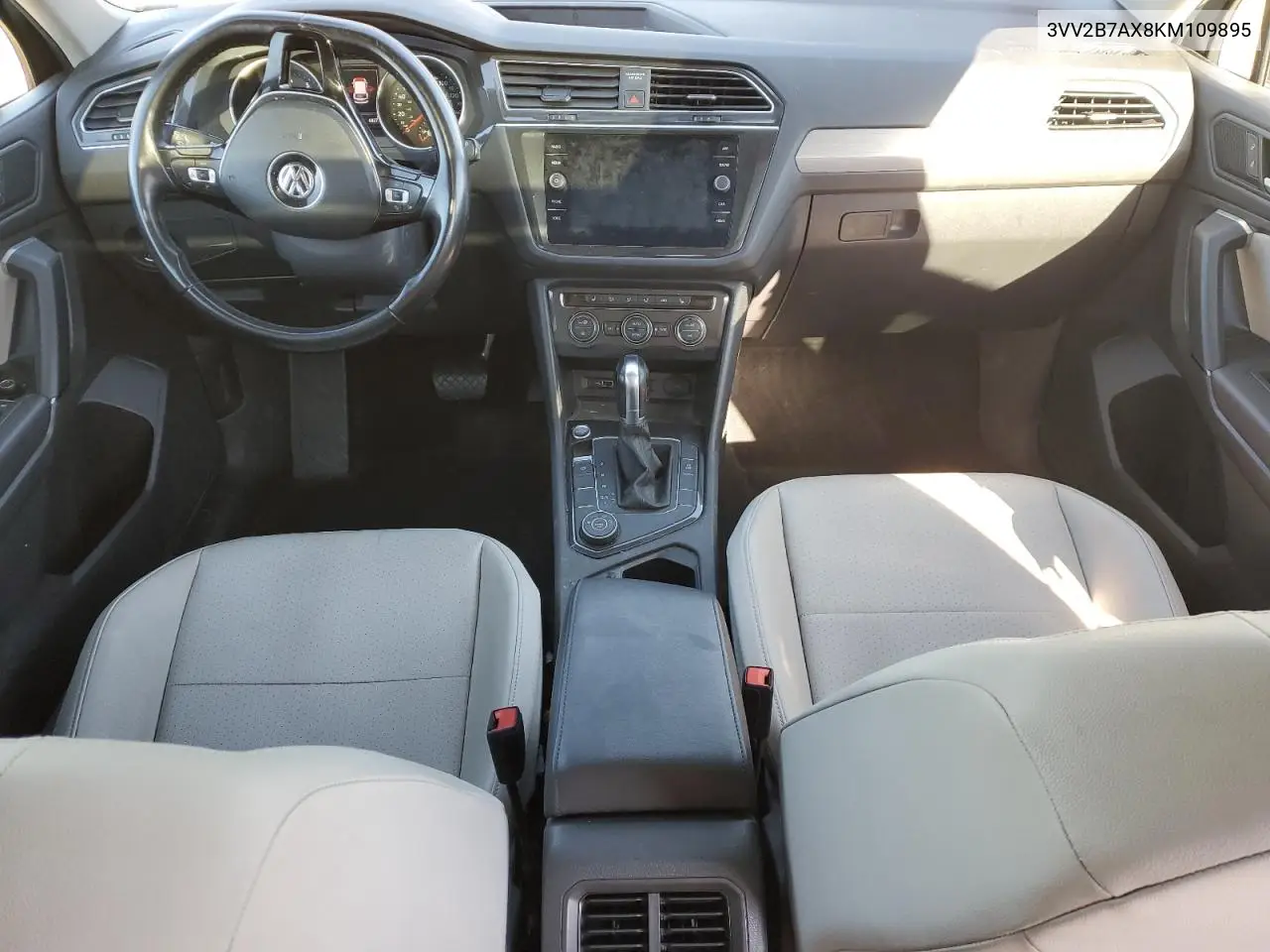 3VV2B7AX8KM109895 2019 Volkswagen Tiguan Se