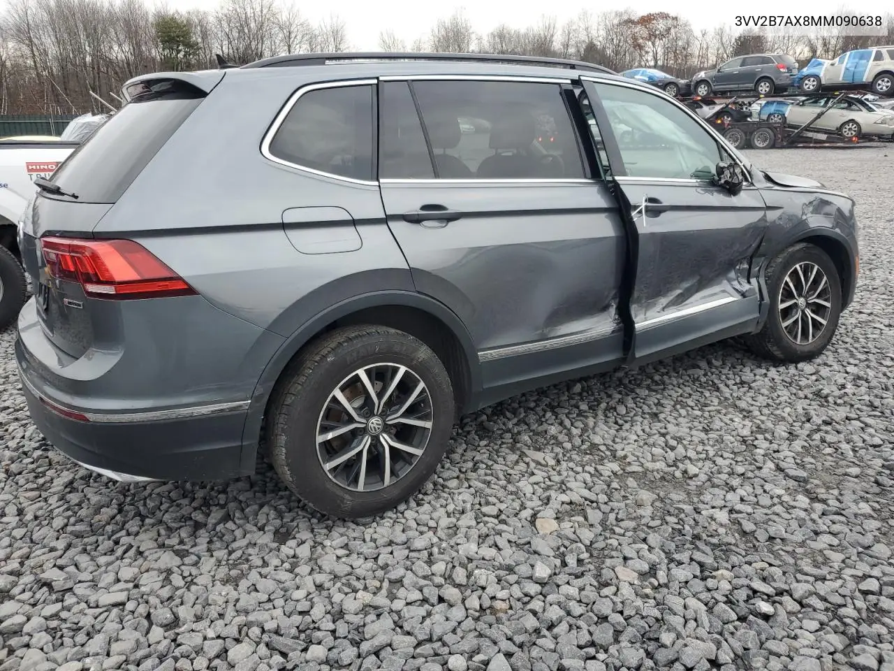 3VV2B7AX8MM090638 2021 Volkswagen Tiguan Se