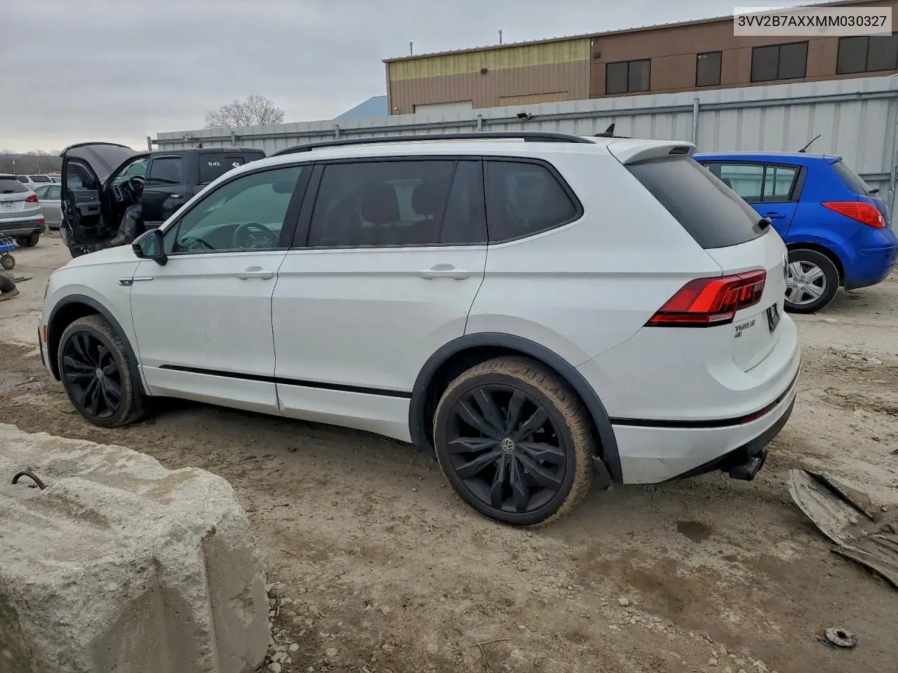 3VV2B7AXXMM030327 2021 Volkswagen Tiguan Se
