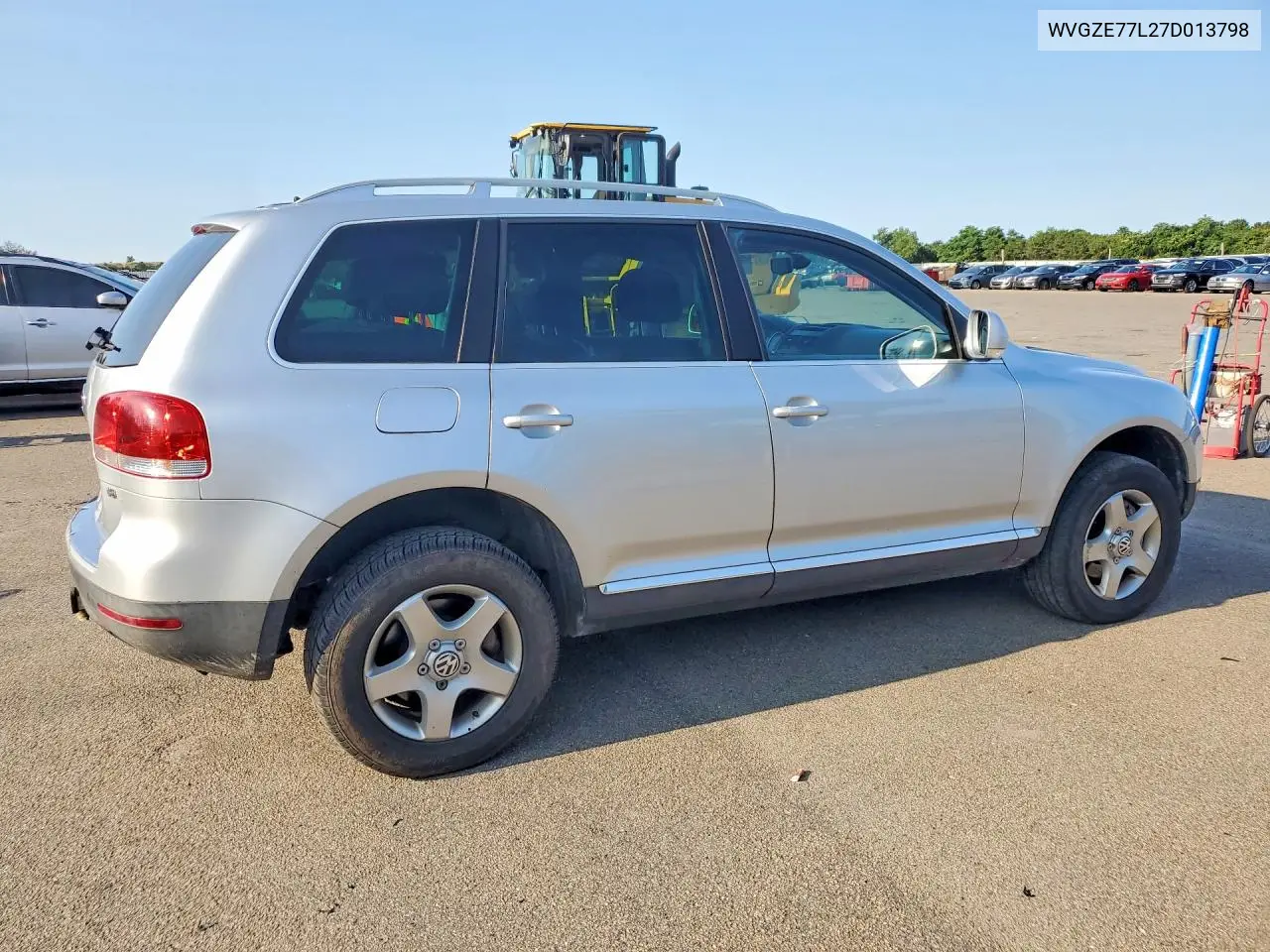 2007 Volkswagen Touareg V6 VIN: WVGZE77L27D013798 Lot: 61882456