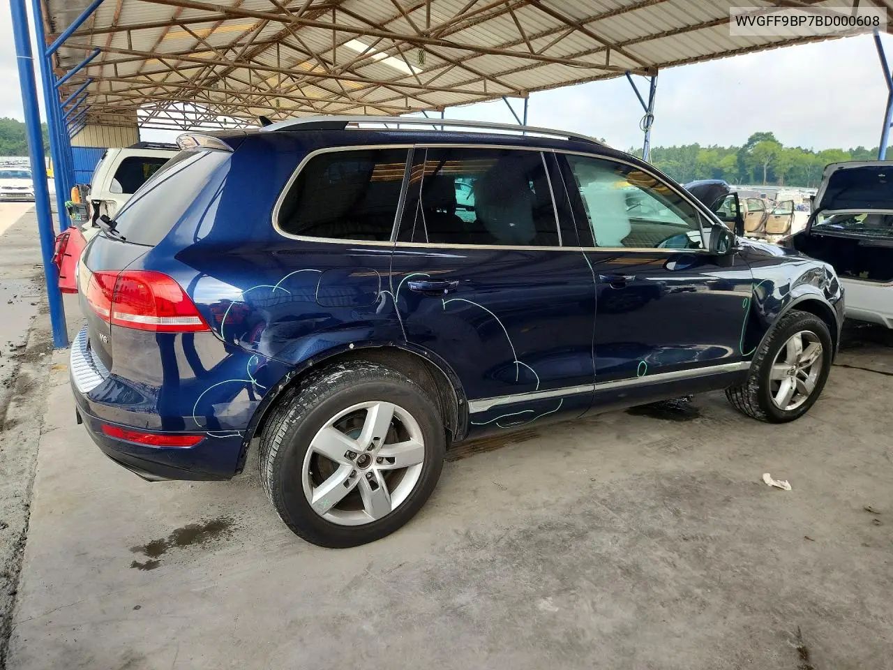 2011 Volkswagen Touareg V6 VIN: WVGFF9BP7BD000608 Lot: 61214136