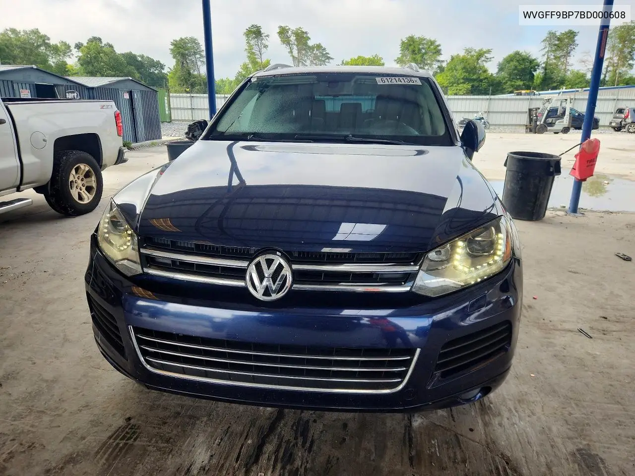 2011 Volkswagen Touareg V6 VIN: WVGFF9BP7BD000608 Lot: 61214136