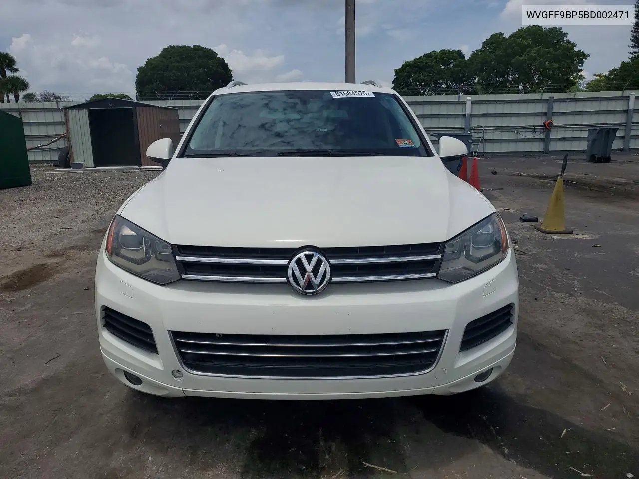 2011 Volkswagen Touareg V6 VIN: WVGFF9BP5BD002471 Lot: 61584576