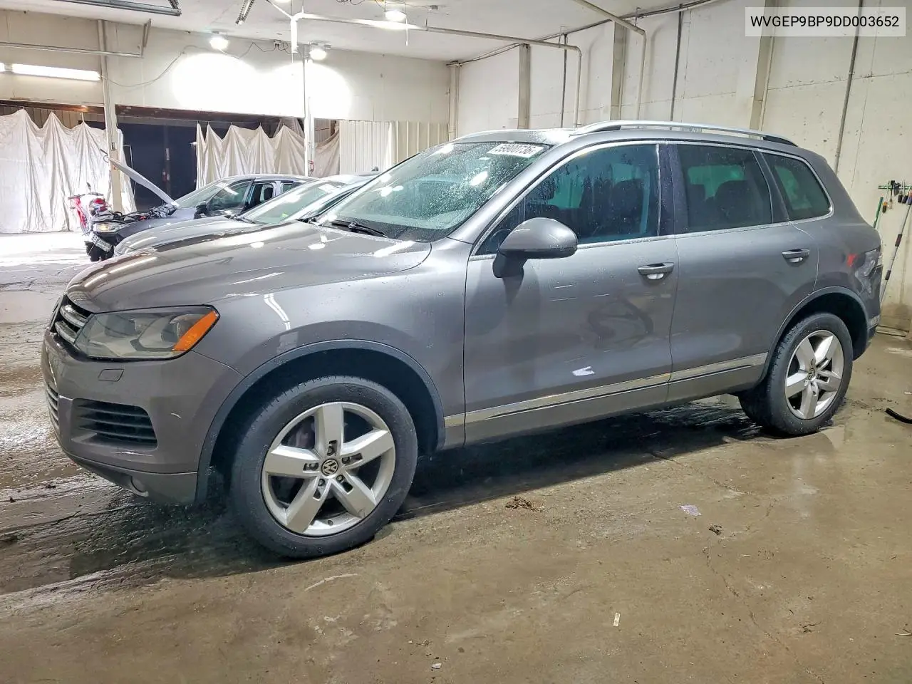 2013 Volkswagen Touareg V6 Tdi VIN: WVGEP9BP9DD003652 Lot: 59900736