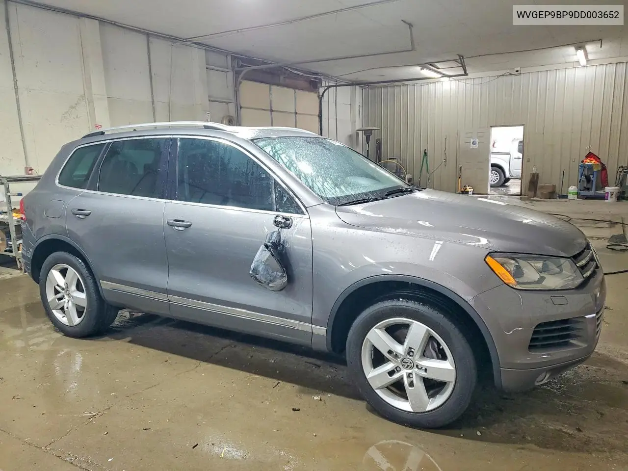 2013 Volkswagen Touareg V6 Tdi VIN: WVGEP9BP9DD003652 Lot: 59900736