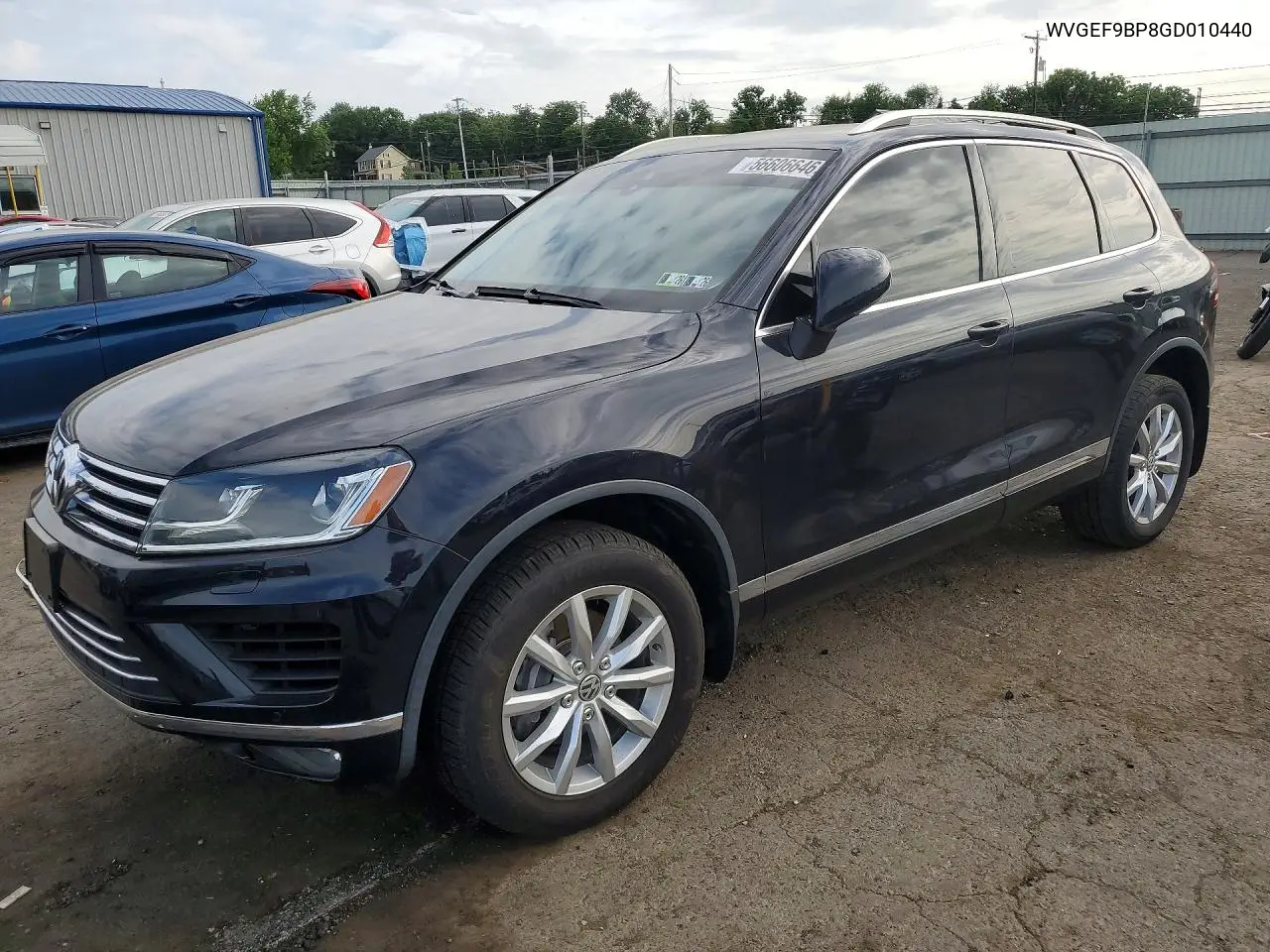 2016 Volkswagen Touareg Sport VIN: WVGEF9BP8GD010440 Lot: 56606646