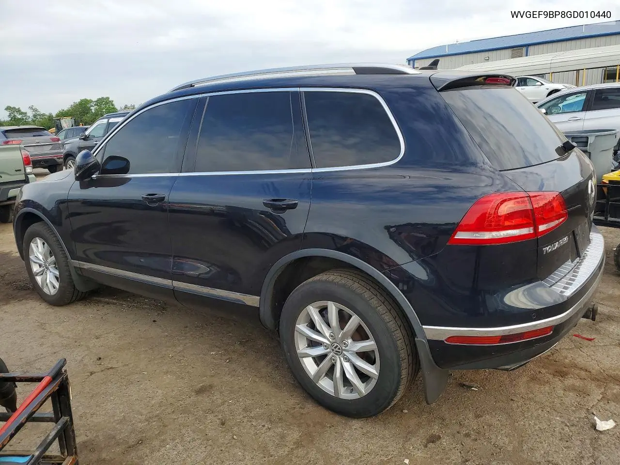 2016 Volkswagen Touareg Sport VIN: WVGEF9BP8GD010440 Lot: 56606646