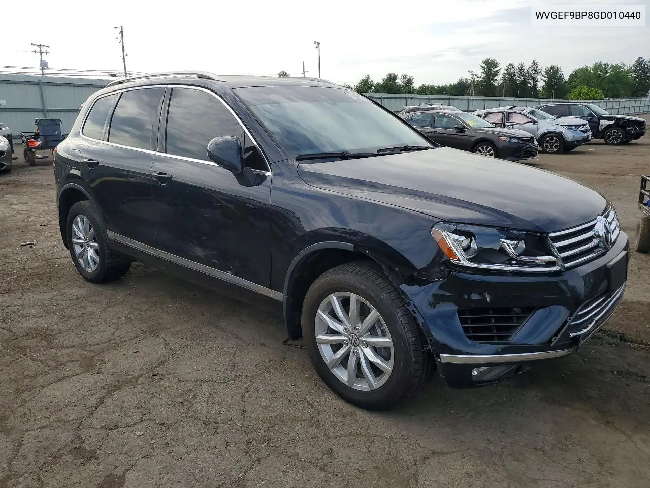 2016 Volkswagen Touareg Sport VIN: WVGEF9BP8GD010440 Lot: 56606646