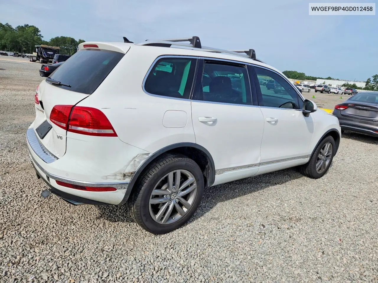 2016 Volkswagen Touareg Sport VIN: WVGEF9BP4GD012458 Lot: 62040436