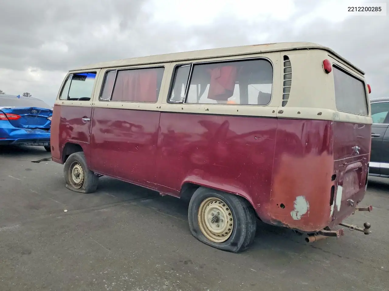 1971 Volkswagen Transporter Wagon VIN: 2212200285 Lot: 57599596