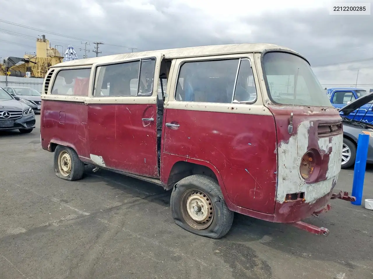 1971 Volkswagen Transporter Wagon VIN: 2212200285 Lot: 57599596