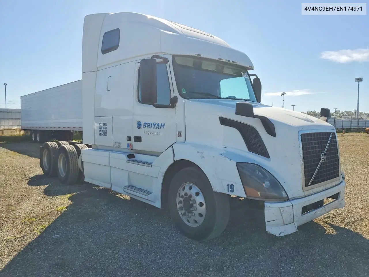 2014 Volvo Vnl Semi Truck