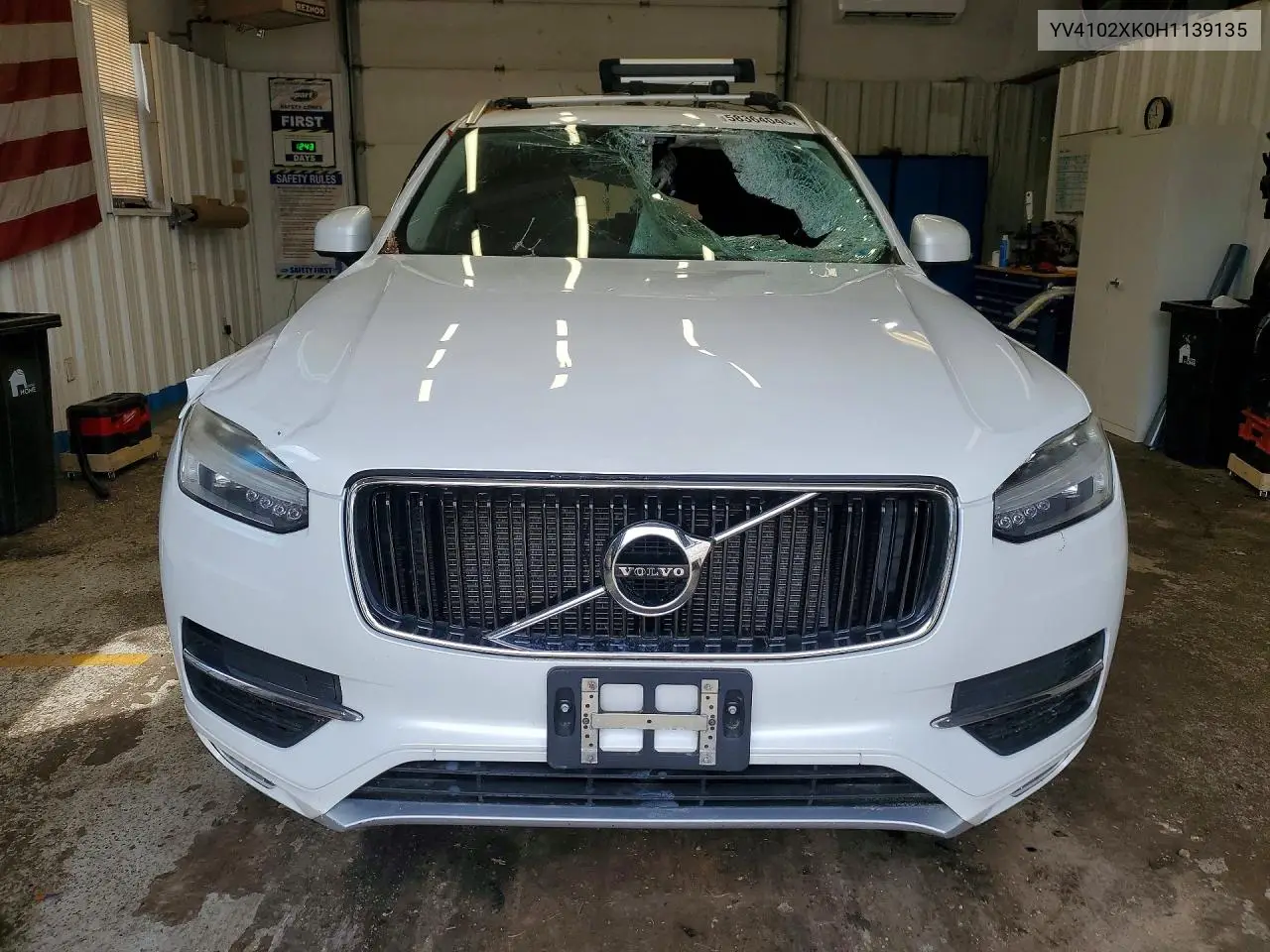 2017 Volvo Xc90 T5 VIN: YV4102XK0H1139135 Lot: 58364046