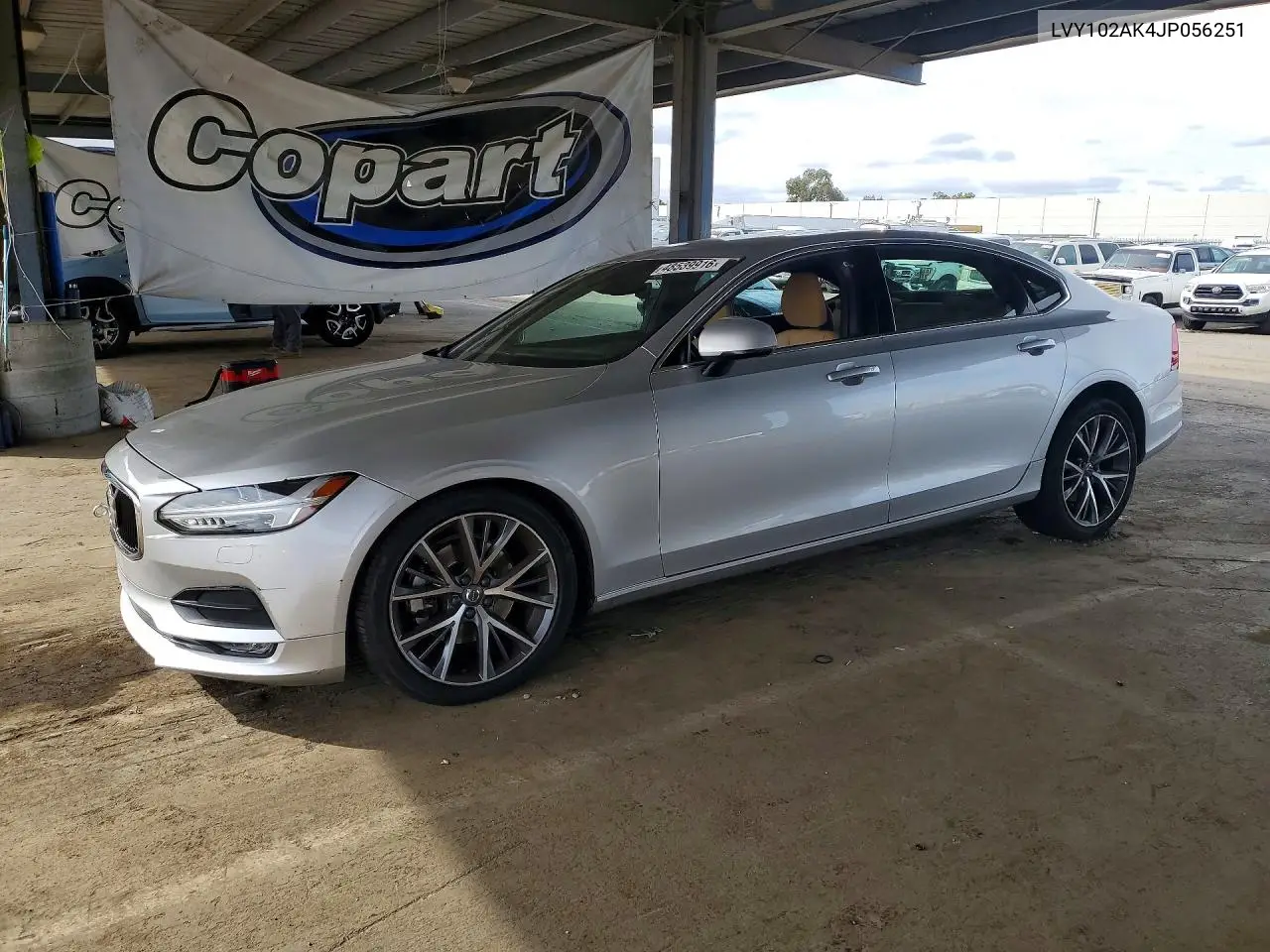 2018 Volvo S90 T5 Momentum VIN: LVY102AK4JP056251 Lot: 48539916