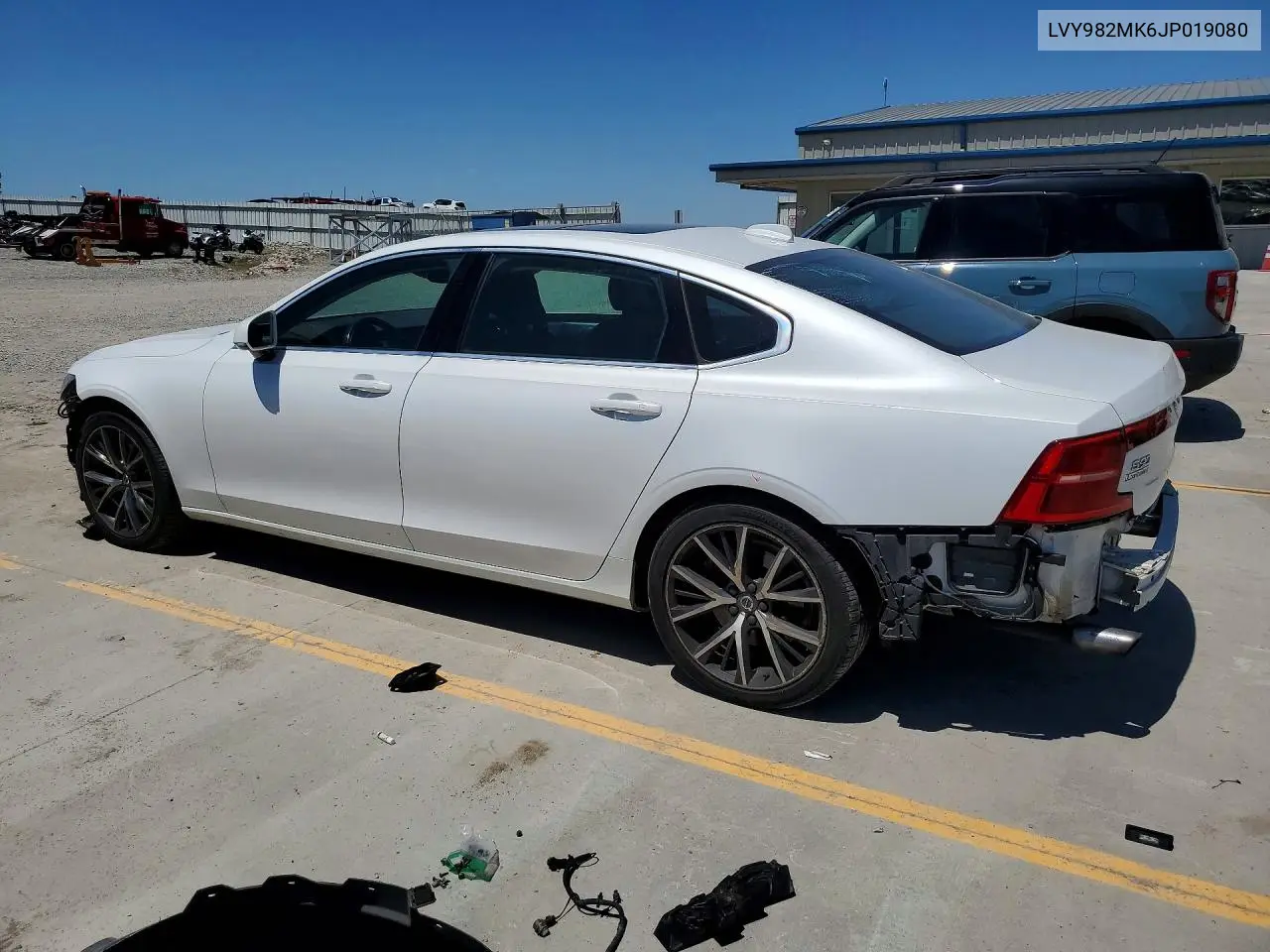2018 Volvo S90 T5 Momentum VIN: LVY982MK6JP019080 Lot: 53075176