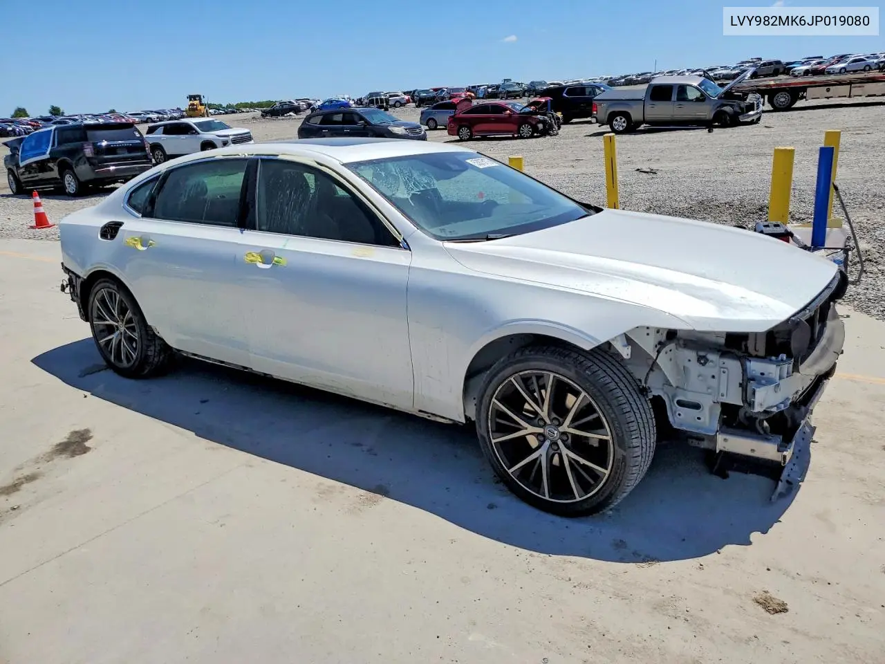 2018 Volvo S90 T5 Momentum VIN: LVY982MK6JP019080 Lot: 53075176