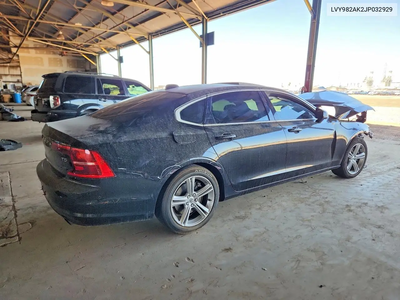 2018 Volvo S90 T5 Momentum VIN: LVY982AK2JP032929 Lot: 55414856